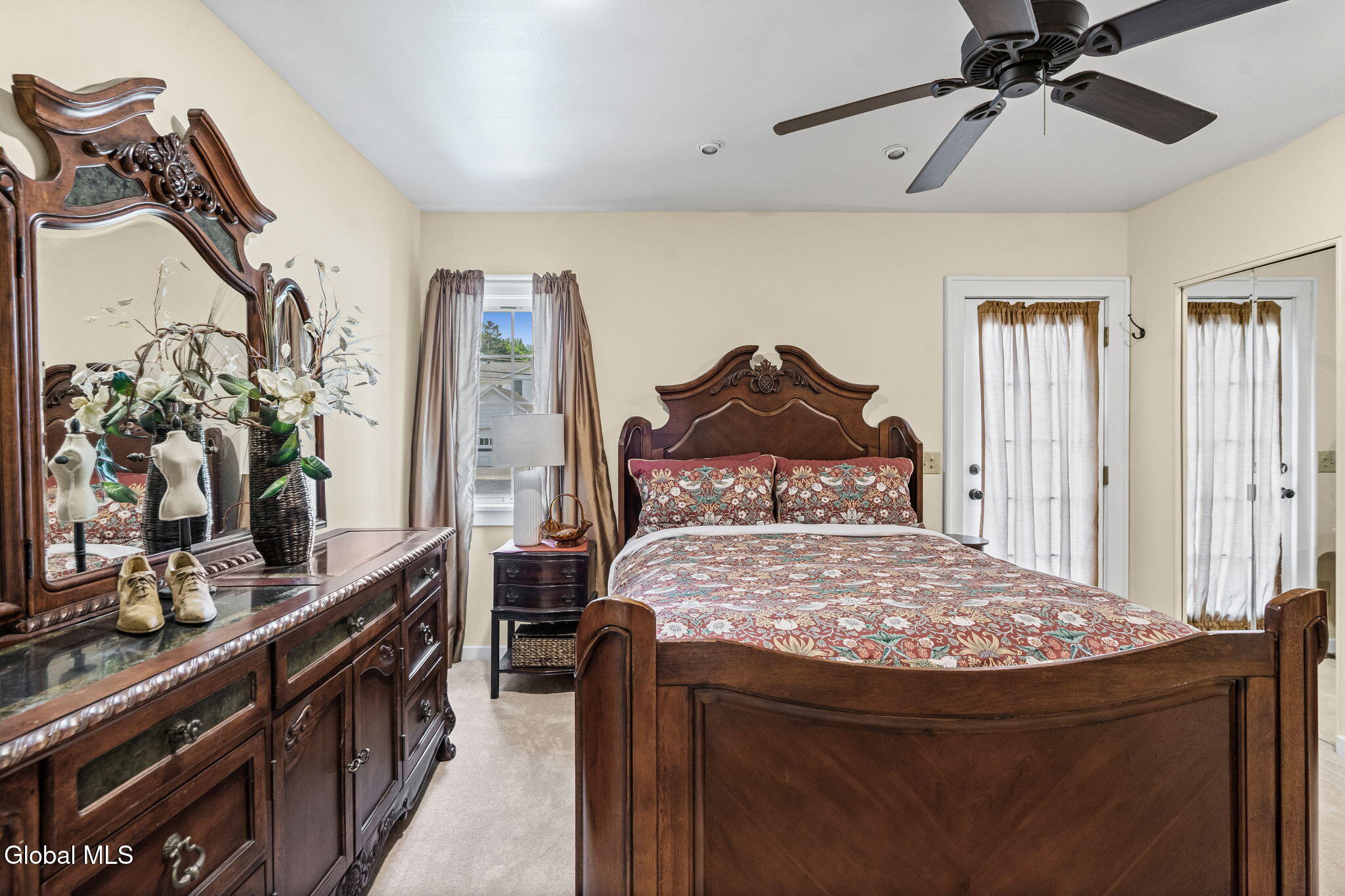 6 Glenwood Street Albany NY 12203
