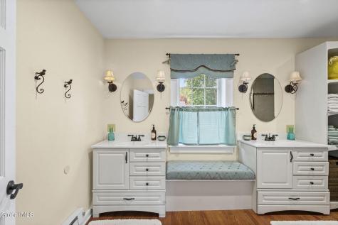6 Glenwood Street Albany NY 12203