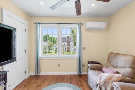 6 Glenwood Street Albany NY 12203