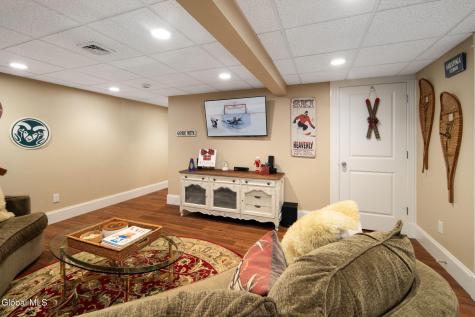 15 Tyler Drive Saratoga Springs NY 12866