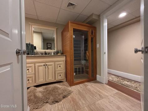 15 Tyler Drive Saratoga Springs NY 12866