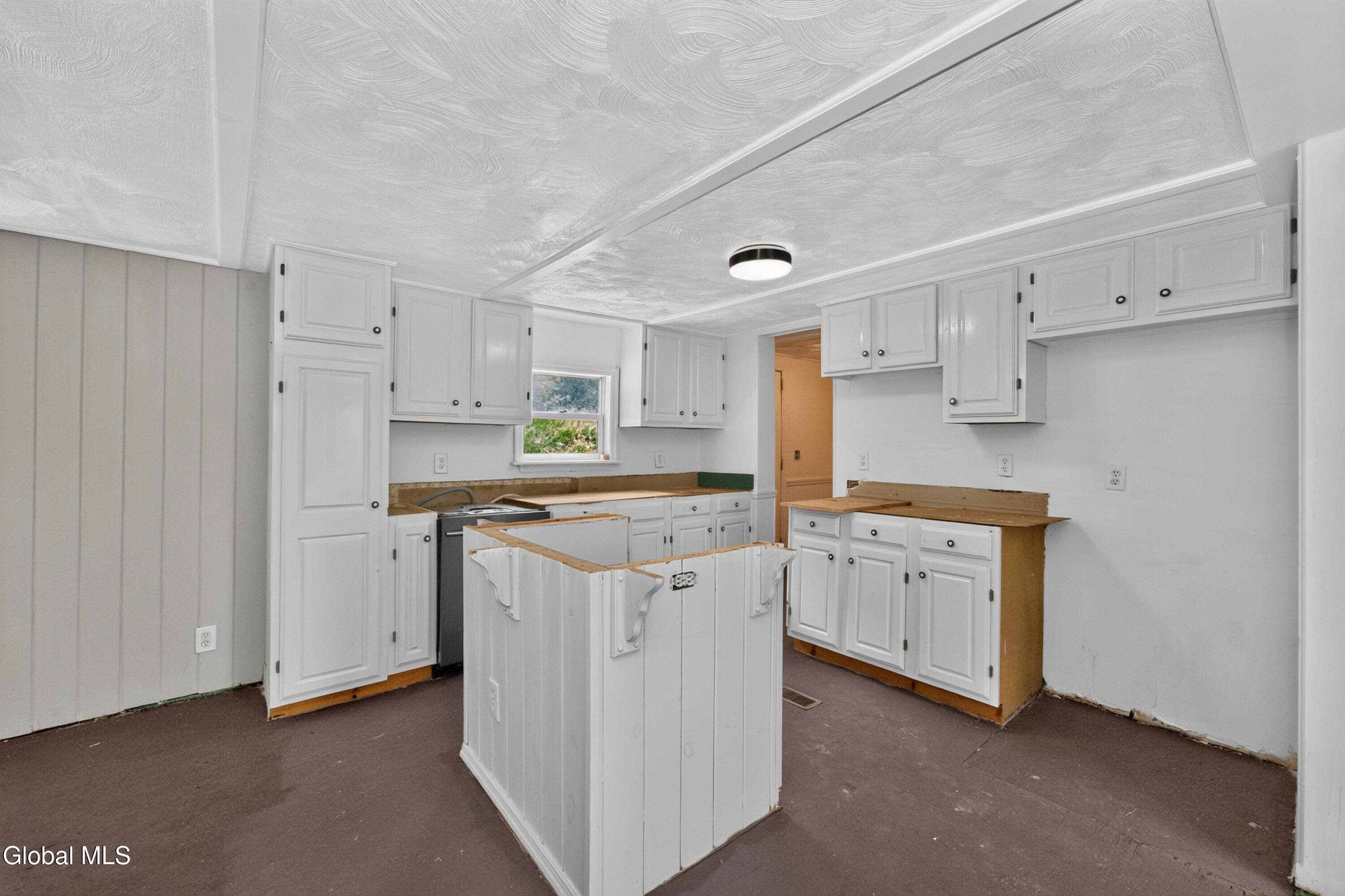 683 Knickerbocker Road Schaghticoke NY 12154