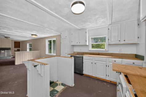 683 Knickerbocker Road Schaghticoke NY 12154
