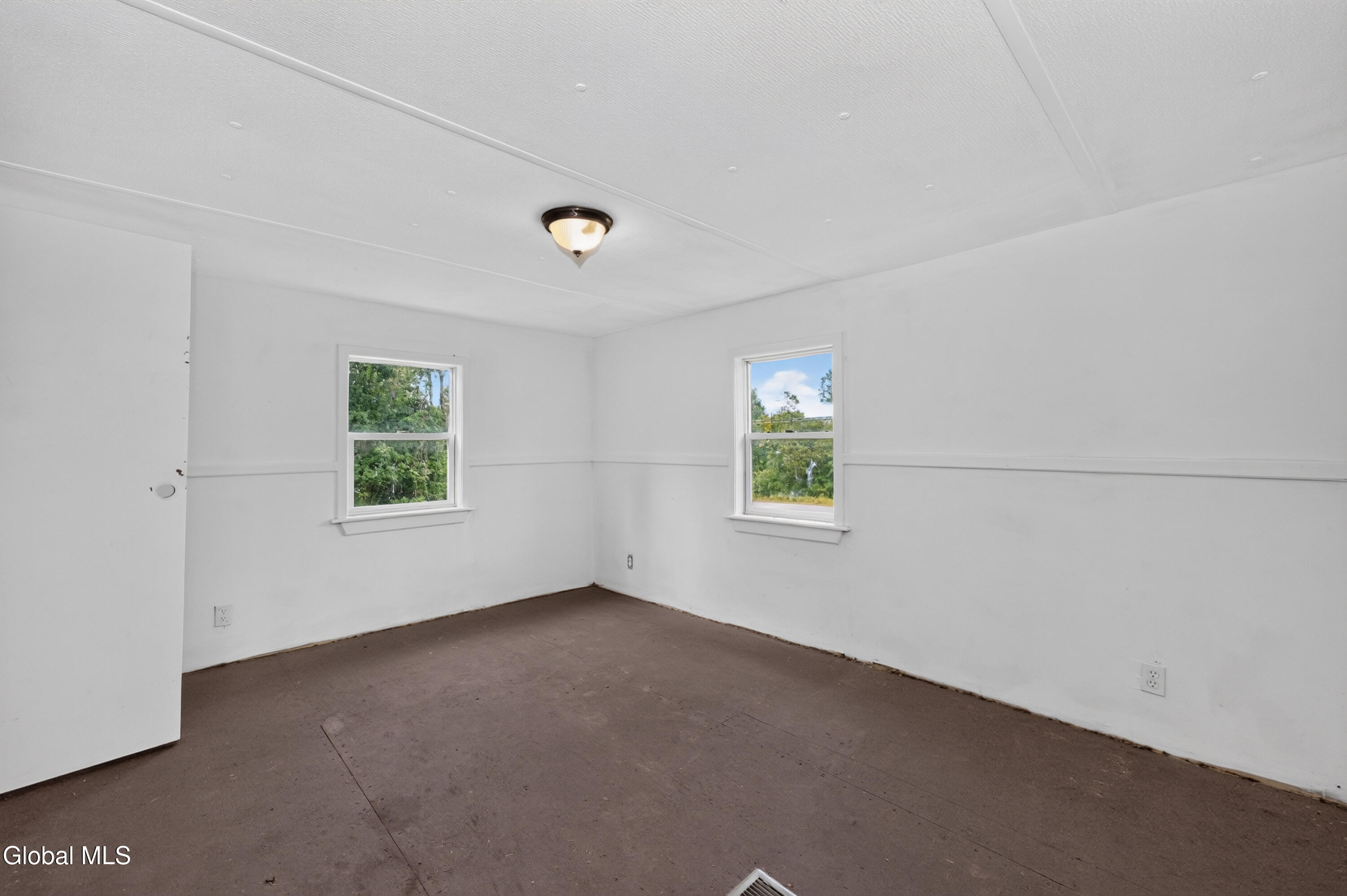 683 Knickerbocker Road Schaghticoke NY 12154