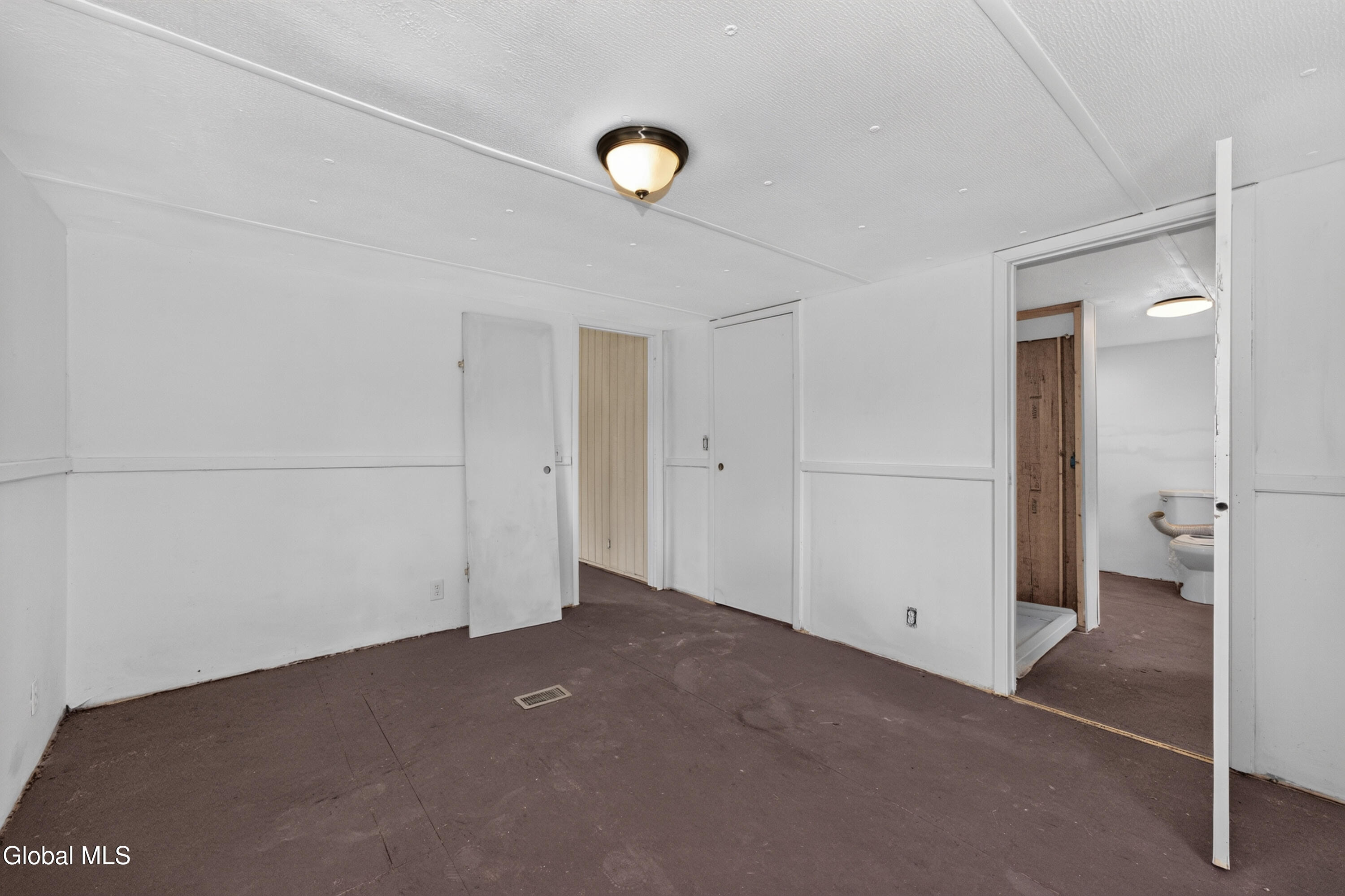 683 Knickerbocker Road Schaghticoke NY 12154
