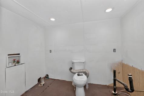 683 Knickerbocker Road Schaghticoke NY 12154