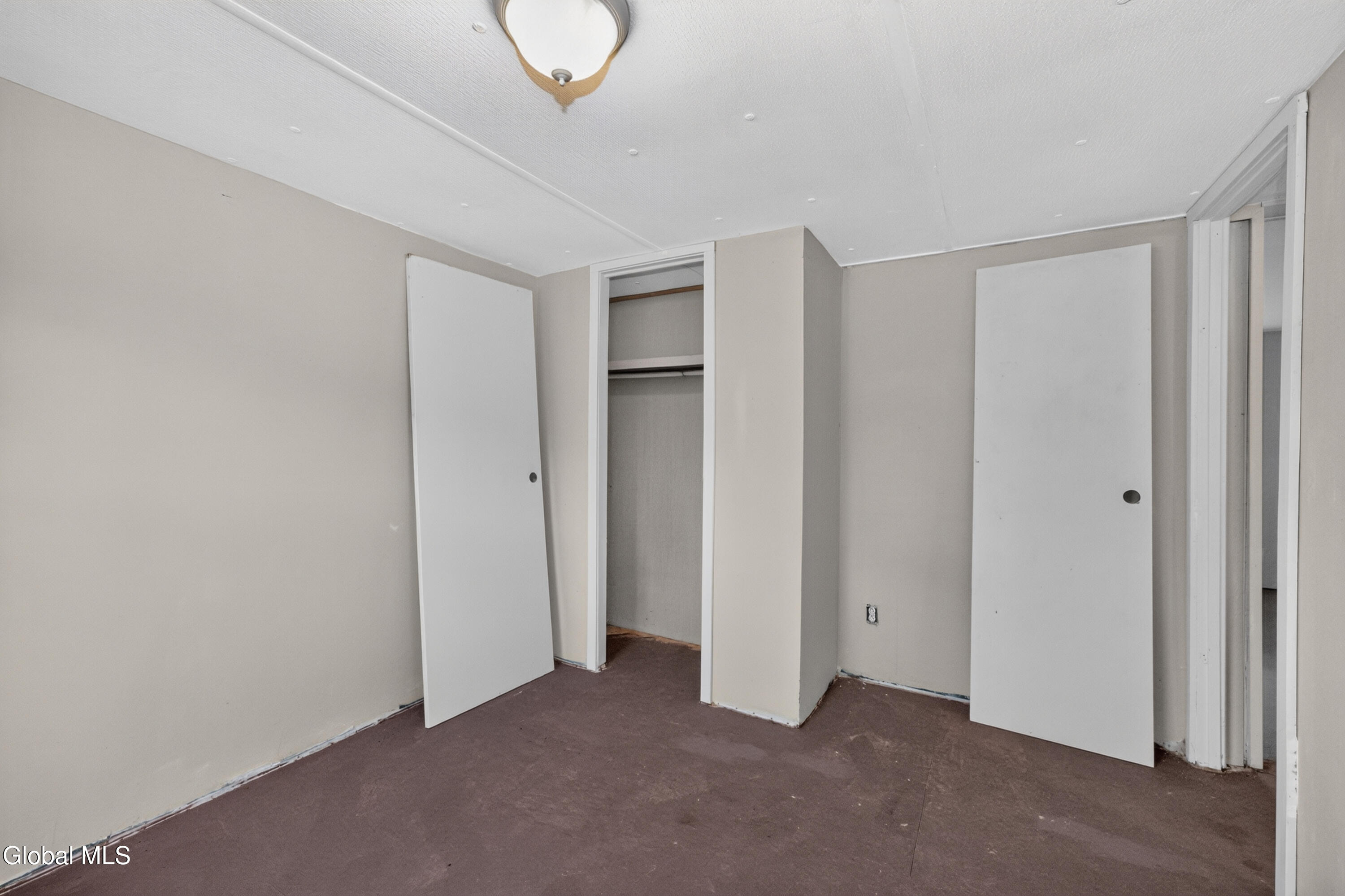 683 Knickerbocker Road Schaghticoke NY 12154