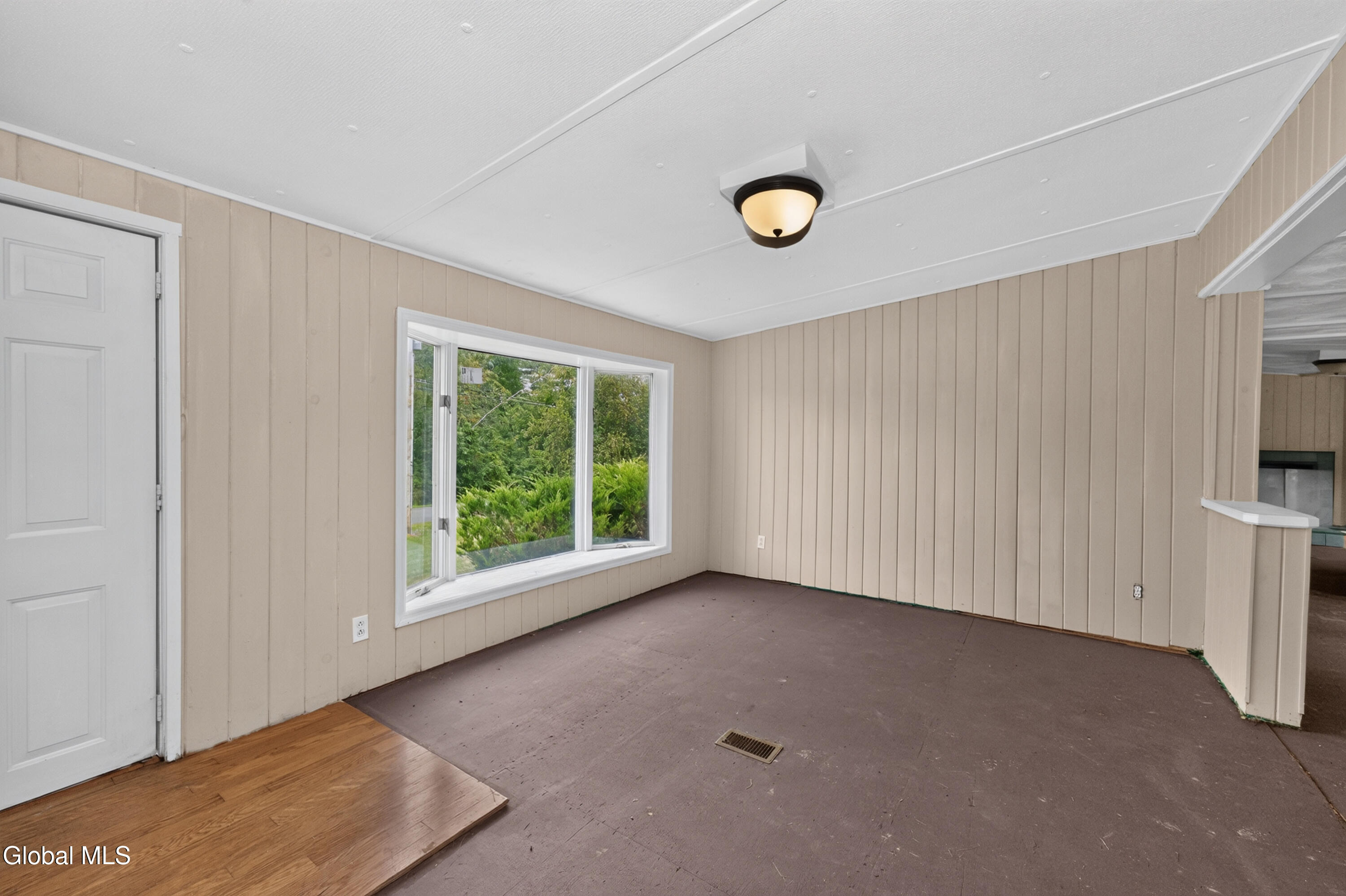 683 Knickerbocker Road Schaghticoke NY 12154