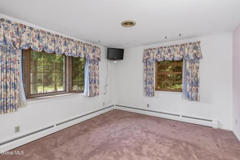 17 Weiser Street Glenmont NY 12077