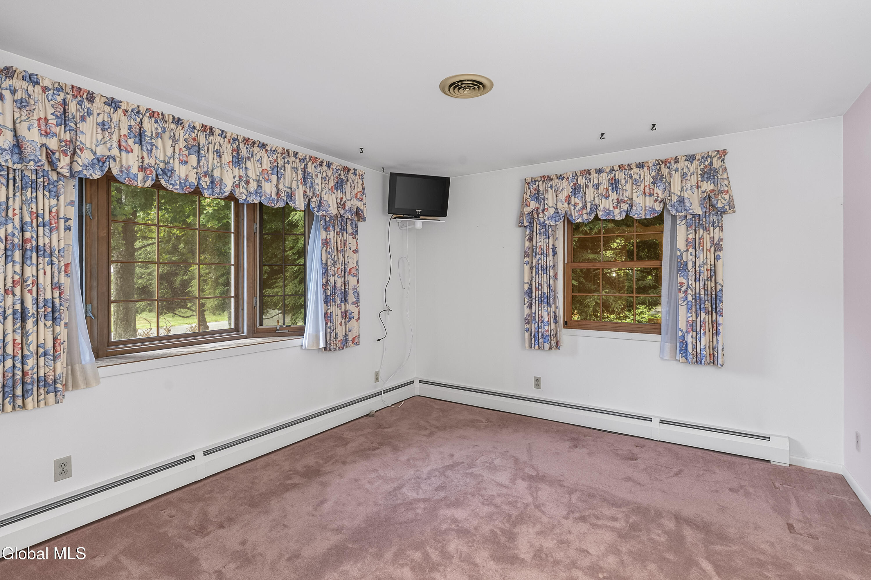 17 Weiser Street Glenmont NY 12077