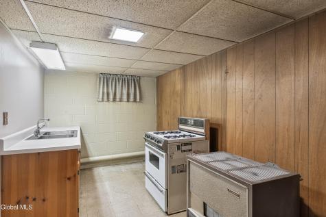 17 Weiser Street Glenmont NY 12077
