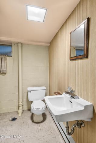 17 Weiser Street Glenmont NY 12077