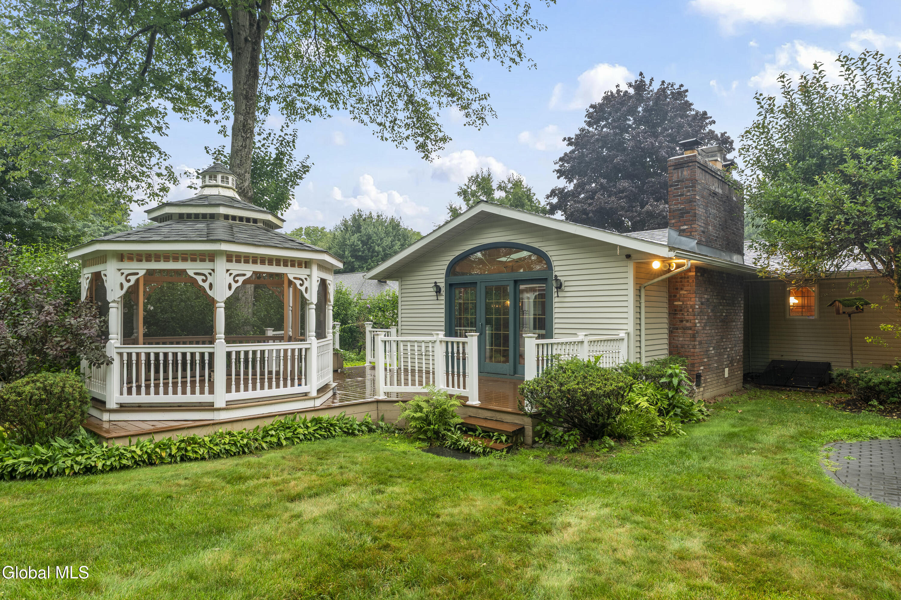 17 Weiser Street Glenmont NY 12077