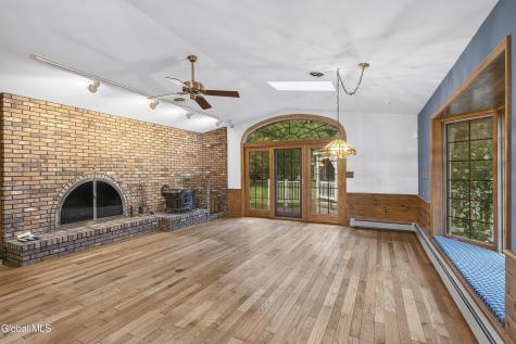 17 Weiser Street Glenmont NY 12077