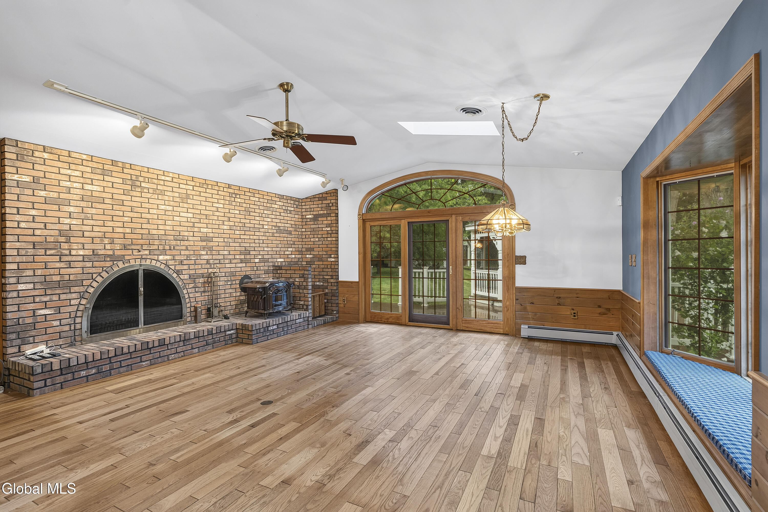 17 Weiser Street Glenmont NY 12077