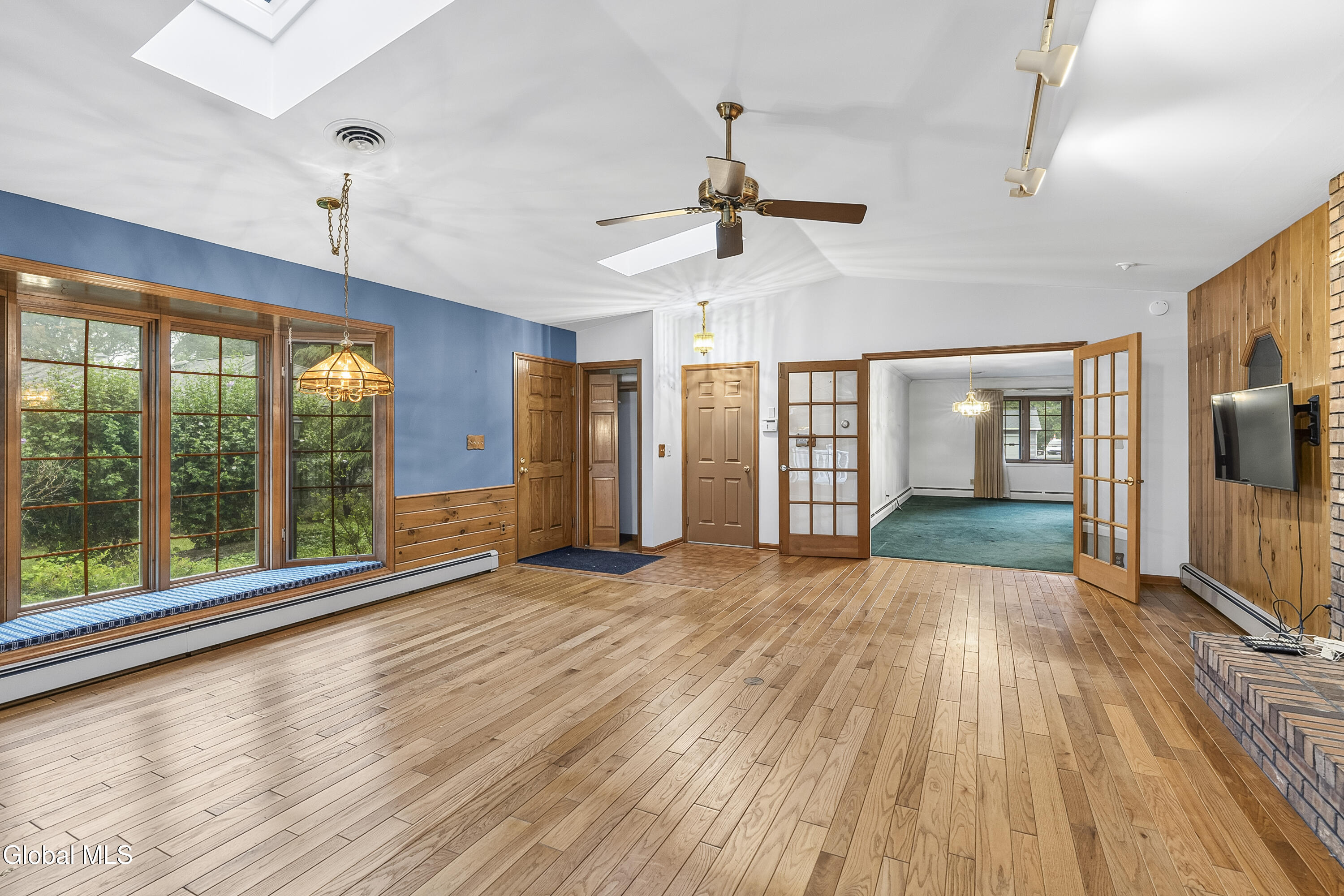 17 Weiser Street Glenmont NY 12077