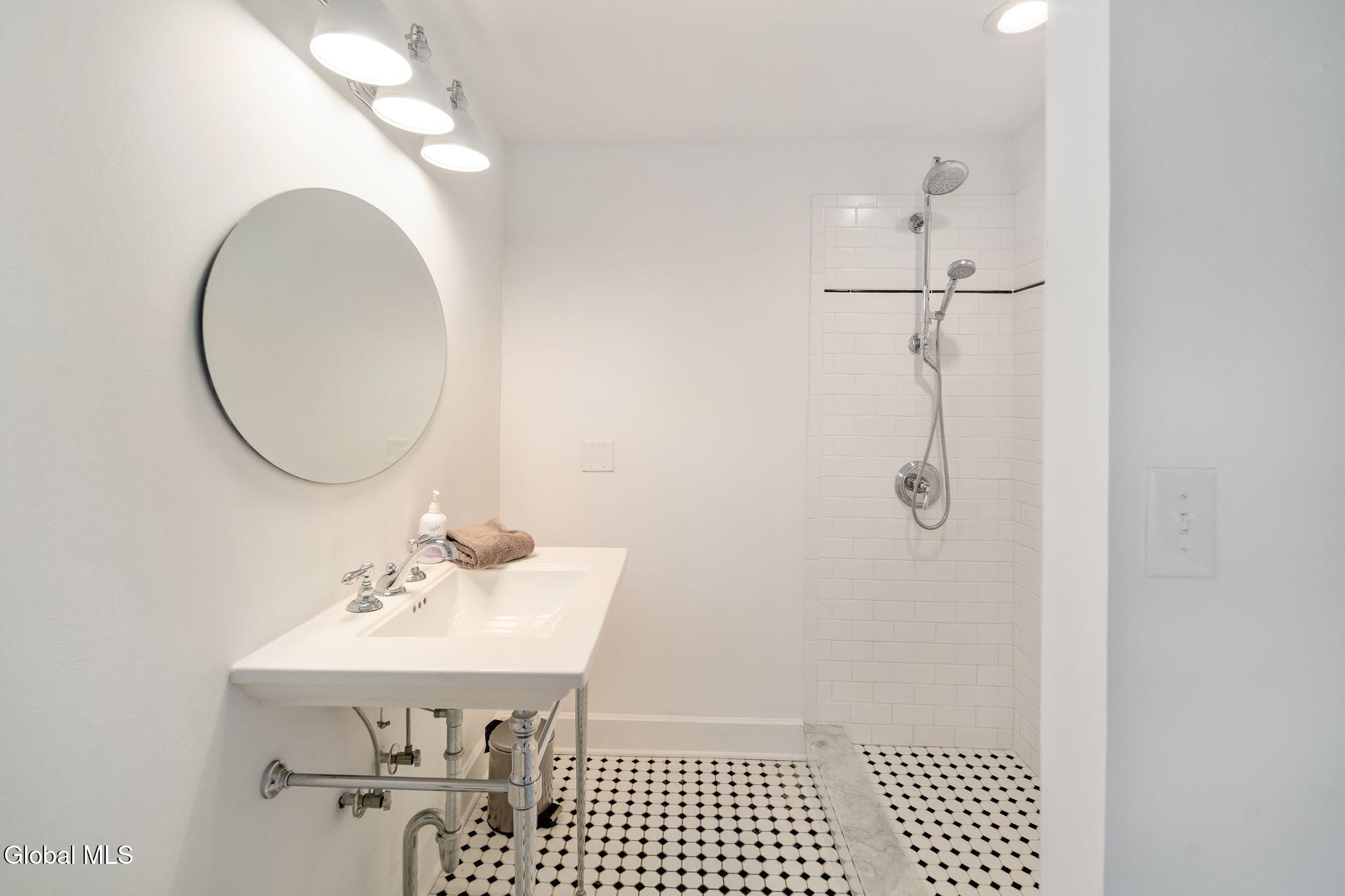 346 Kenwood Avenue Delmar NY 12054