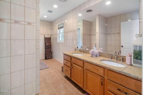 25B Terry Avenue Schenectady NY 12303