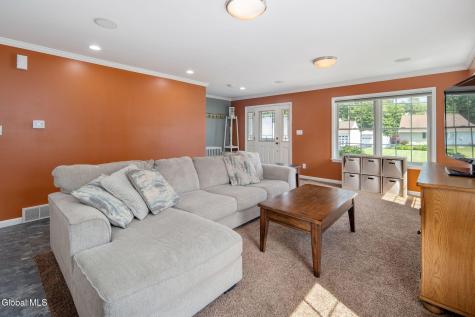 25B Terry Avenue Schenectady NY 12303