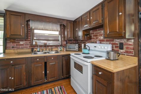 114 Homer Zeh Lane Schoharie NY 12157