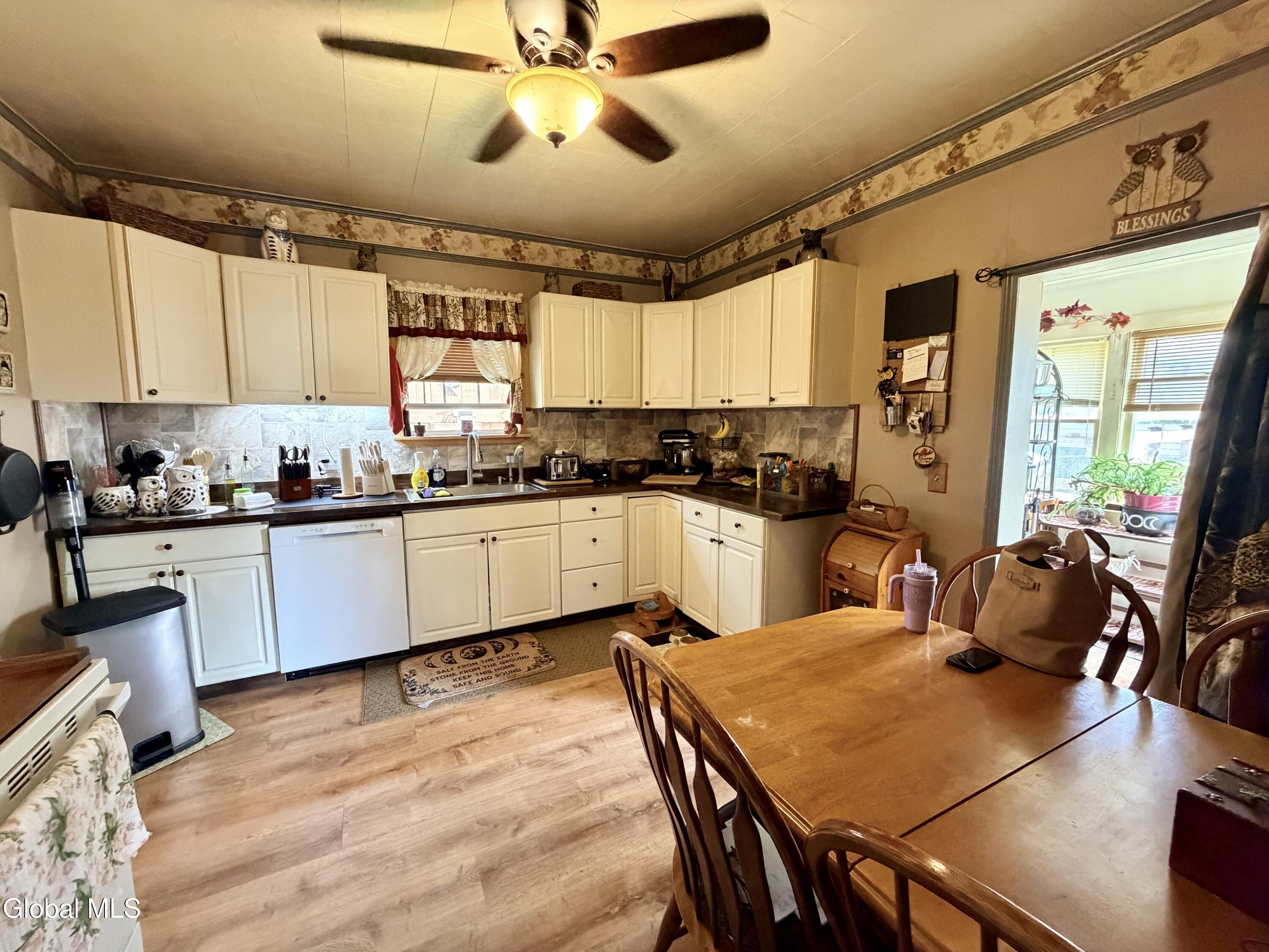 11 Court Street Johnstown NY 12095