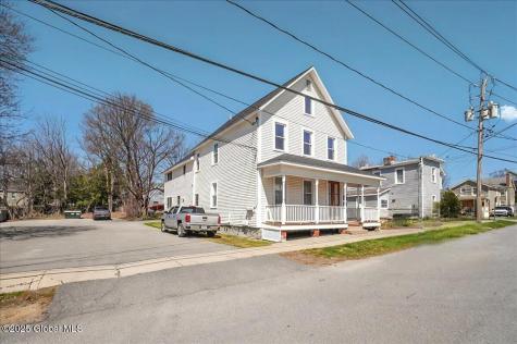 3 Waterbury Street Saratoga Springs NY 12866