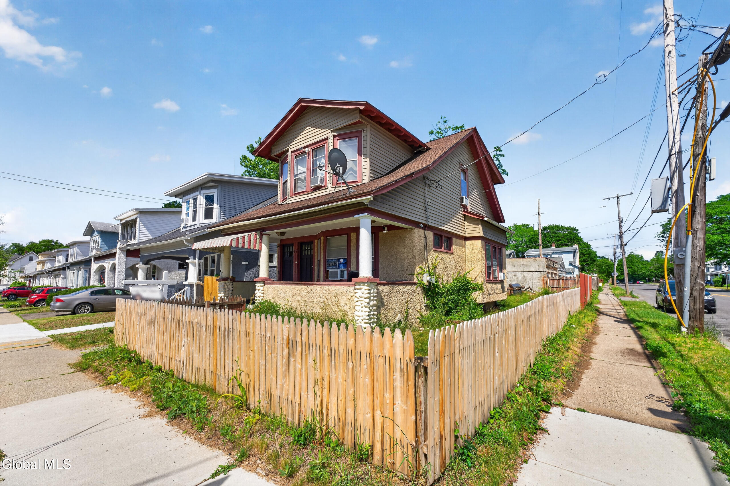 27 Mckinley Street Albany NY 12206
