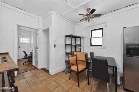 27 Mckinley Street Albany NY 12206