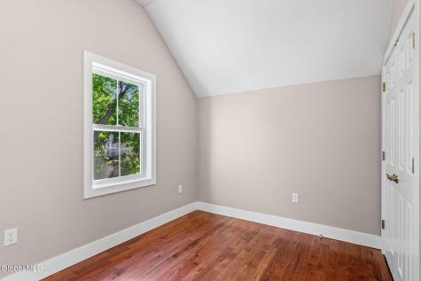 521 Warren Street Albany NY 12208
