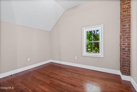 521 Warren Street Albany NY 12208