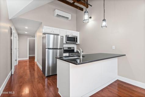521 Warren Street Albany NY 12208