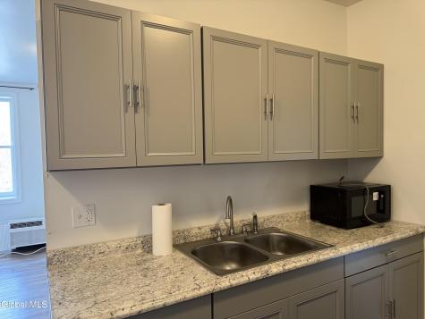 346 Madison Avenue Albany NY 12210