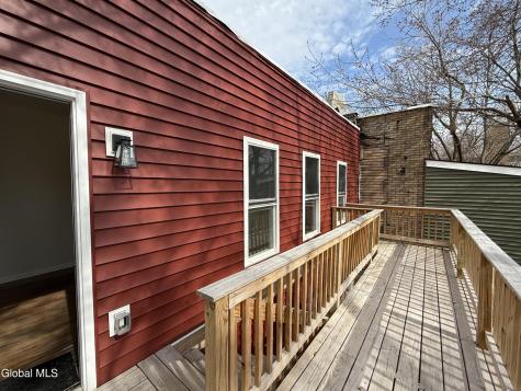 346 Madison Avenue Albany NY 12210