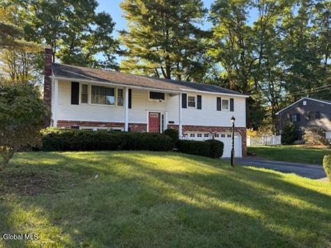 21 Patricia Lane Saratoga Springs NY 12866