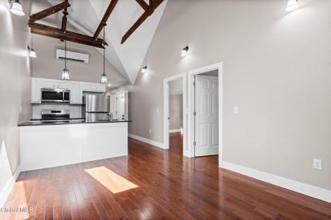 521 Warren Street Albany NY 12208