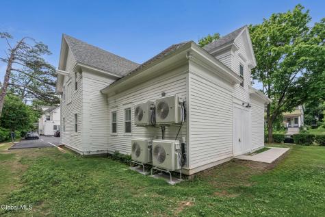 521 Warren Street Albany NY 12208