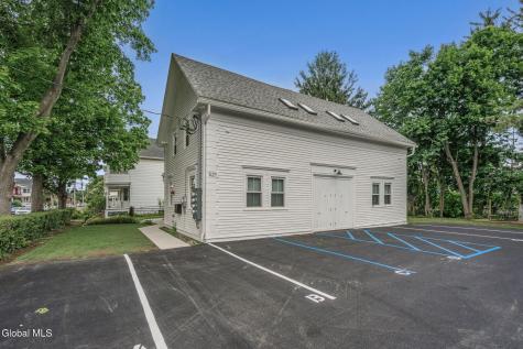 521 Warren Street Albany NY 12208