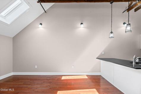 521 Warren Street Albany NY 12208