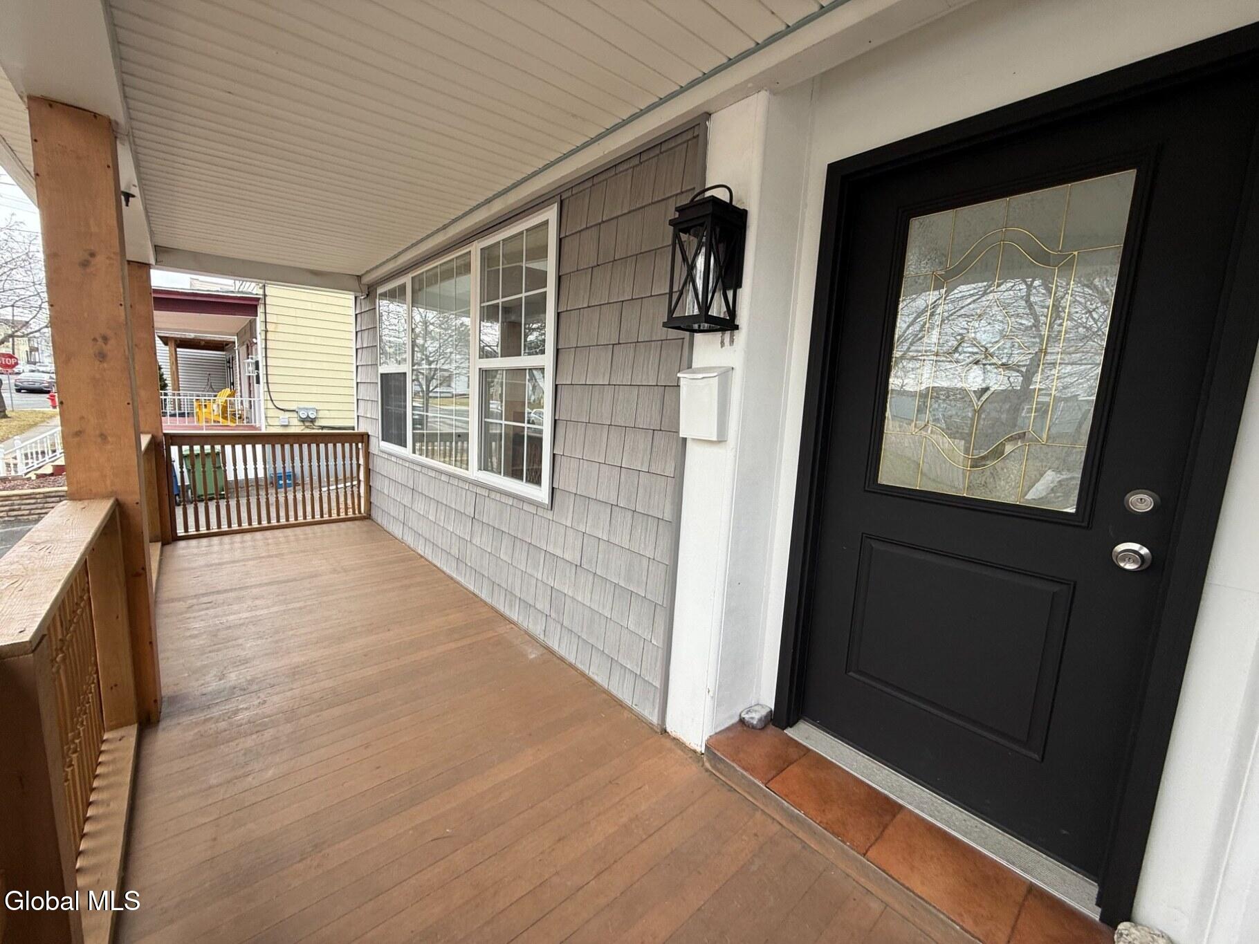 27 Mcelwain Avenue Cohoes NY 12047
