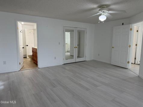 27 Mcelwain Avenue Cohoes NY 12047