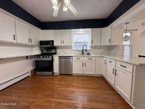 27 Mcelwain Avenue Cohoes NY 12047