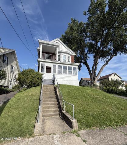 26 Kinloch Avenue Troy NY 12180