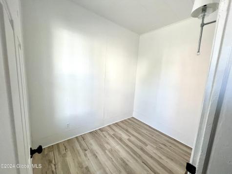 39 1/2 Milton Avenue Amsterdam NY 12010