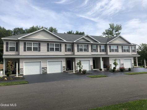 Ridge Manor Court Niskayuna NY 12309