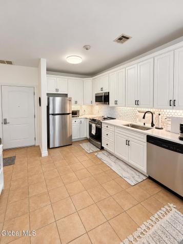 8 Wall Street Clifton Park NY 12065