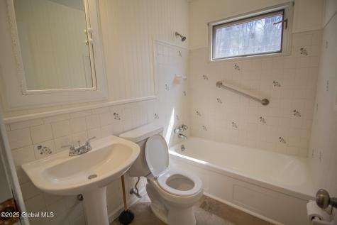 31 Mildred Lane Latham NY 12110