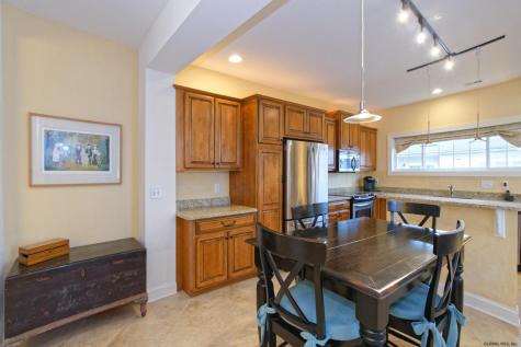 108 Vly Pointe Drive Niskayuna NY 12309