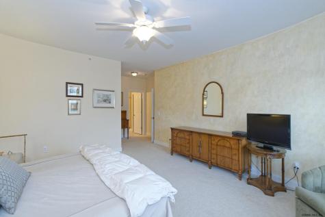 108 Vly Pointe Drive Niskayuna NY 12309