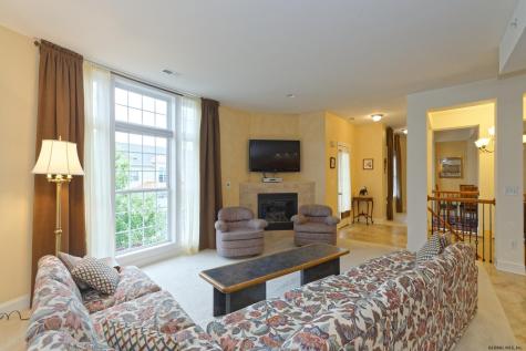 108 Vly Pointe Drive Niskayuna NY 12309