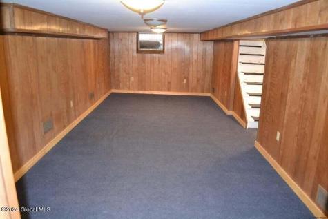 42 Oakwood Drive Colonie NY 12205